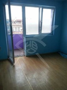 Тристаен апартамент в Колхозен пазар- 33937