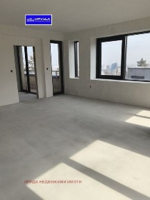 Просторен тристаен апартамент в Бояна с АКТ 16!