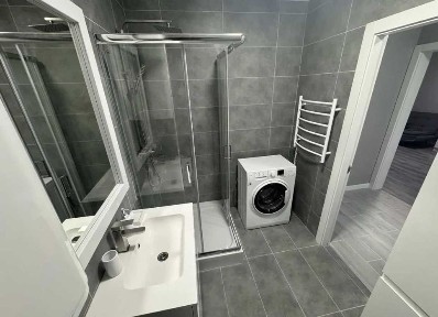 Двустаен имот в кв. Надежда 2