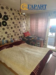 Продава 3-стаен апартамент