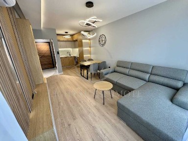 Реф. 3054 Луксозно Обзаведен Двустаен / Остромила