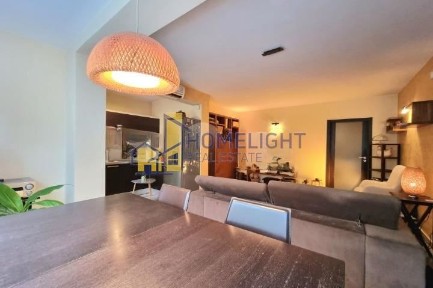 Четиристаен апартамент в кв. Витоша