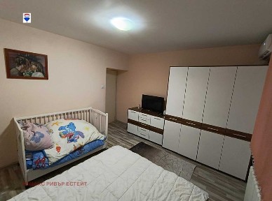 Тристаен апартамент за продажба кв. Хъшове, гр. Русе