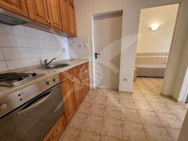 Тристаен - Свети влас