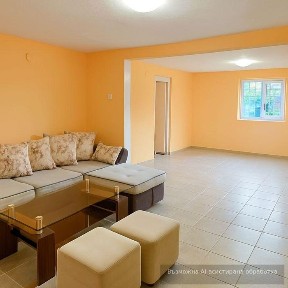 Етаж от къща под наем в кв. Кършияка