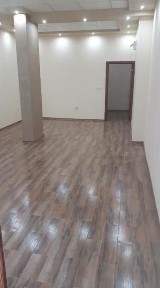 ОФИС под наем в жк. Тракия