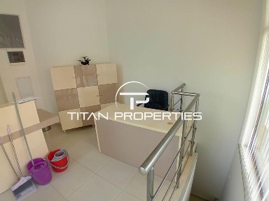 ОФИС под наем в жк. Христо Смирненски