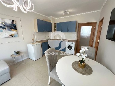 Двустаен апартамент в к-с Блу Скай, гр. Свети Влас