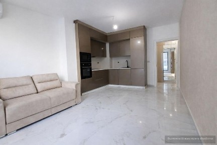 Двустаен апартамент в жк. Тракия - завършен до ключ