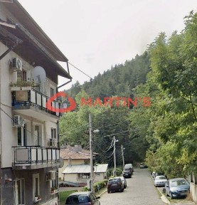 4-стаен в София-Бояна площ 132 цена 305000