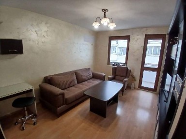 Тристаен, под наем, ж. к Възраждане