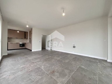 Тристаен апартамент с подземен гараж и гледка към планина Витоша до Pa