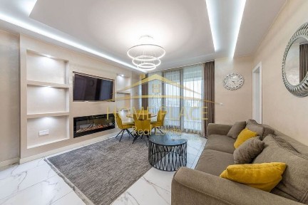 ПАРКОМЯСТО! Тристаен апартамент под наем - Чайка