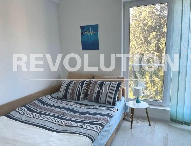 Едностаен апартамент в района на м-т Константин и Елена!