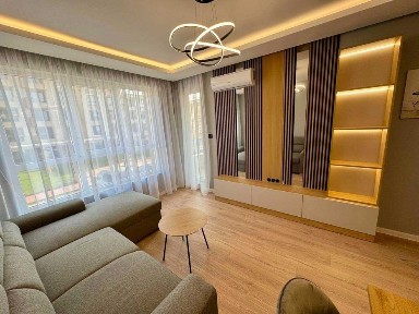 Двустаен луксозно обзаведен апартамент - кв. ОСТРОМИЛА