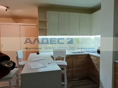 Обзаведен тристаен ап. до бул. Ал. Стамболийски!