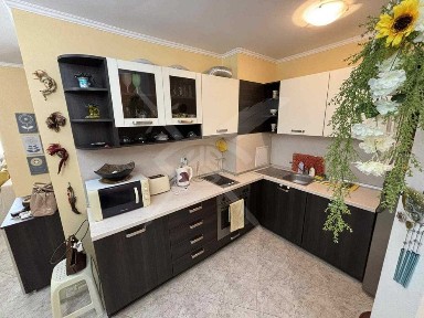 Тристаен апартамент в Свети Влас