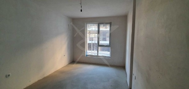 Тристаен апартамент в Смирненски 53929