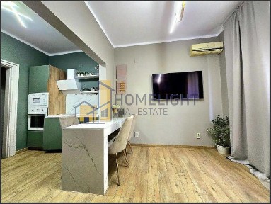 Тристаен апартамент в центъра на гр. София