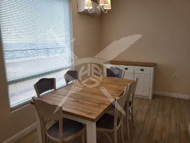 Четиристаен просторен апартамент в Тракия