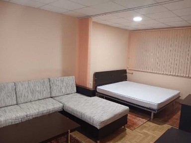 Двустаен ап. под наем в кв. Дружба 1