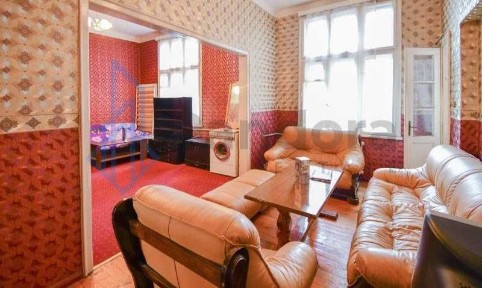 Двустаен апартамент под наем в Центъра