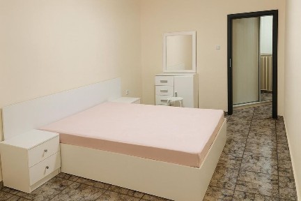 Двустаен апартамент под наем в жк. Южен