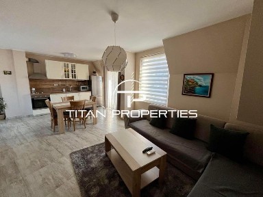 Двустаен апартамент за продажба в Център