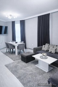 Луксозен тристаен апартамент в кв. Кючук Париж