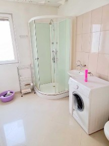 Многостаен имот в кв. Дианабад