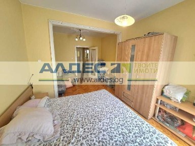 Продава се 2-стаен ап. до НДК