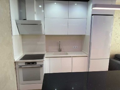 Двустаен ОБЗАВЕДЕН апартамент - кв. Беломорски