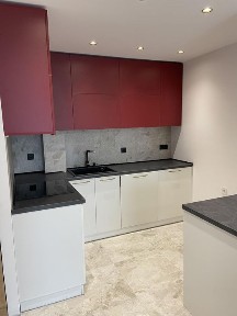 Дизайнерски двустаен апартамент в жк. Христо Смирненски