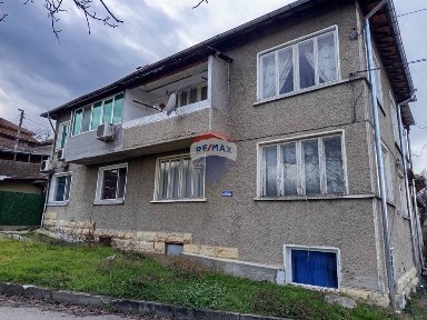 Етаж от къща в Разград, ПП