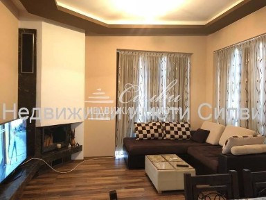 Тристаен тухлен апартамент Ново строителство - кв. Център