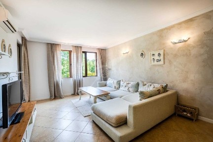 Двустаен апартамент в Лозенец 68221