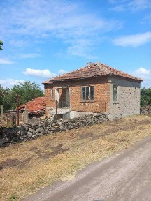 Къща в Варна, област-с. Аврен площ 90 цена 71500