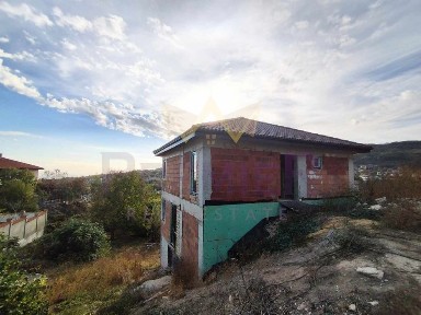 Къща в Добрич, област-гр. Балчик площ 178 цена 200000