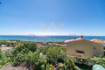 Къща в Добрич, област-гр. Балчик площ 187 цена 230000