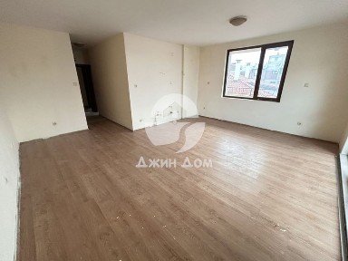 Двустаен апартамент в жилищна сграда БЕЗ ТАКСА, гр. Несебър