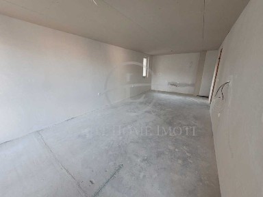 Реф. 3448 Тристаен Апартамент с Гараж / Остромила