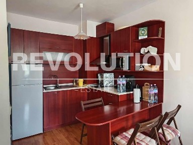 Двустаен апартамент в района на св. Константин и Елена!