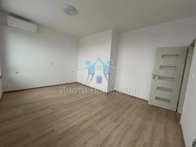 Тристаен, Шумен, Военно училище