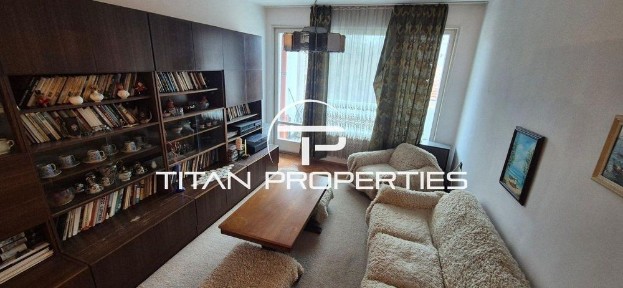 Тристаен, под наем, ж. к Възраждане