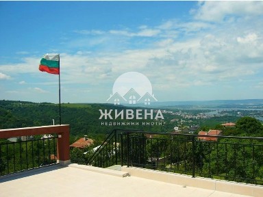 Продава атрактивна къща в м-т Зеленика, РЗП: 284 кв. м