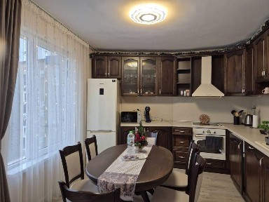 Двустаен, под наем, Център