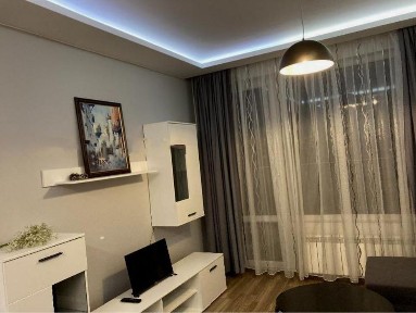 Двустаен, под наем, ж. к Младост 1А