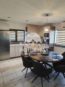 Продава къща с басейн в с. Соколово, обл. Добрич