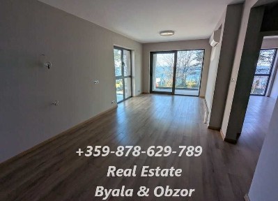 Тристаен апартамент с морска гледка