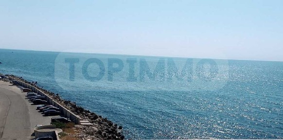 Тристаен апартамент в елитния комплекс Порт Палас